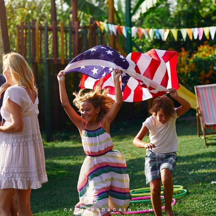 12 Patriotic Gift Ideas to Celebrate Every Member of the Family - Panvola