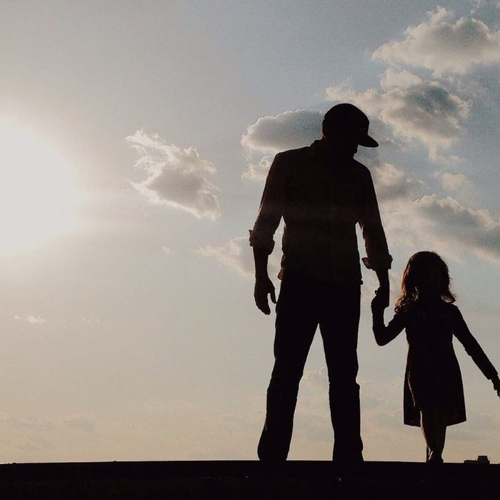 I should have done that! 7 Dad greatest parenting regrets 2022 - Panvola