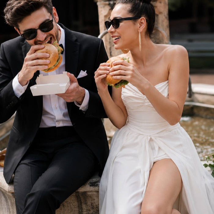 6 Best Funny Wedding Gifts for the Groom