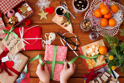 Top 10 Personalized Gift Ideas for Christmas To Your Love Ones - Panvola