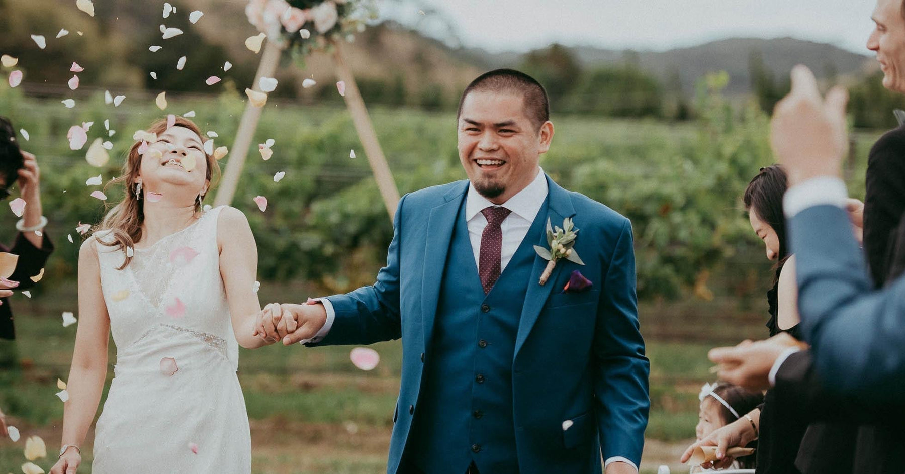 9 Funny Wedding Moments Every Bride Will Laugh About (Eventually) - Panvola