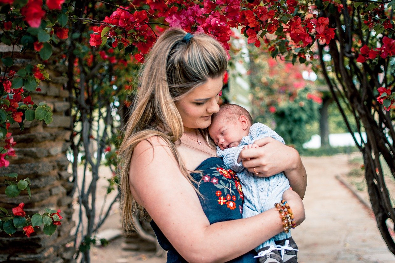 Top 8 Challenges Only First Time Moms will Experience And How Can Overcome Them! - Panvola